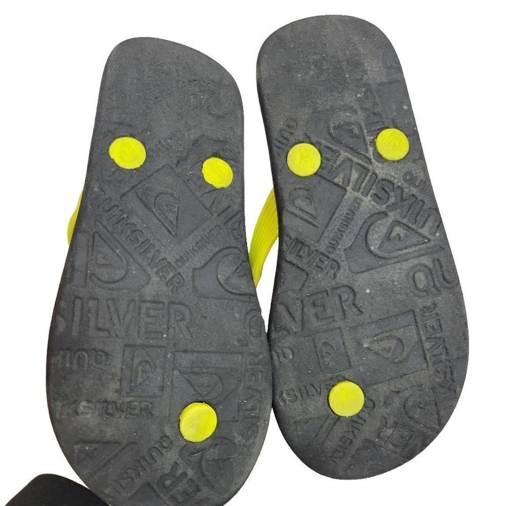 QuickSilver flip-flops  - Picture 3 of 3